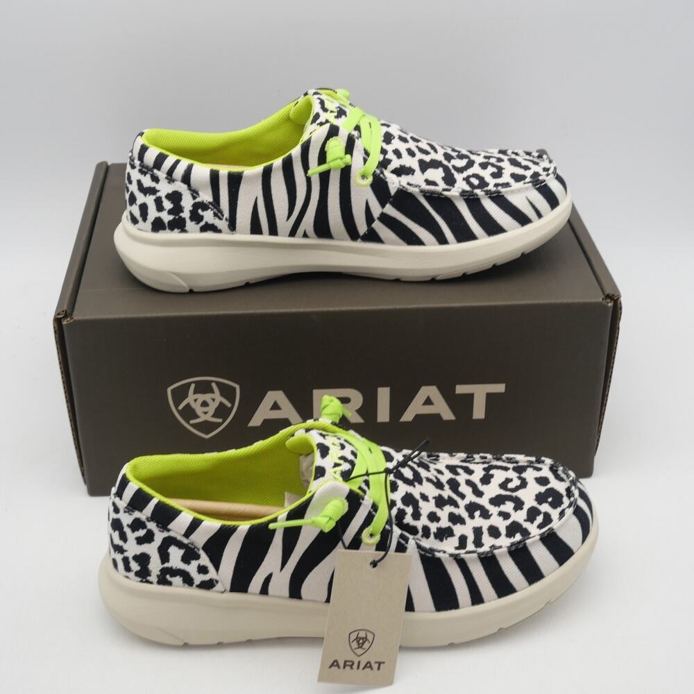 NEW Ariat Women's 6.5 Hilo Mocs Black White Animal Slip On Shoes - Picture 2 of 12